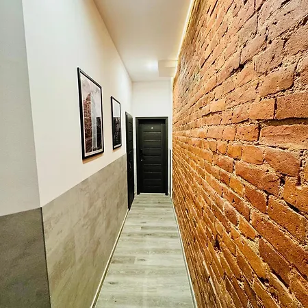 Complex Grey Rewolucji 27 *