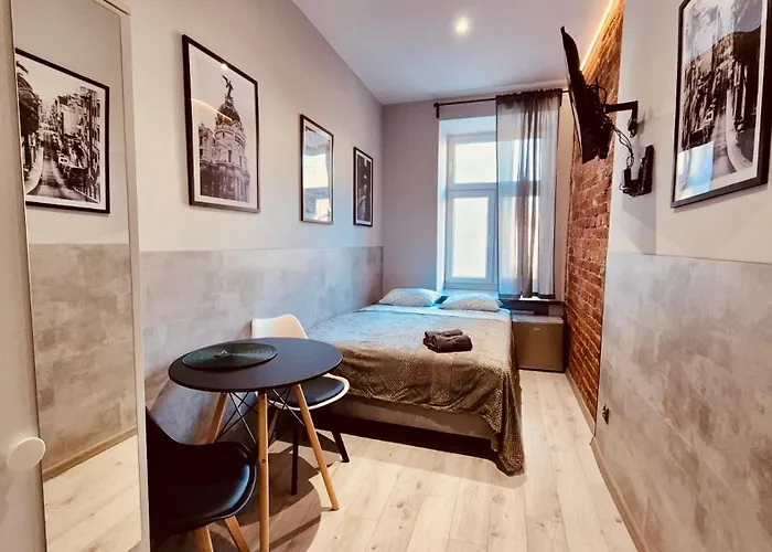 Complex Grey Rewolucji 27 Łódź